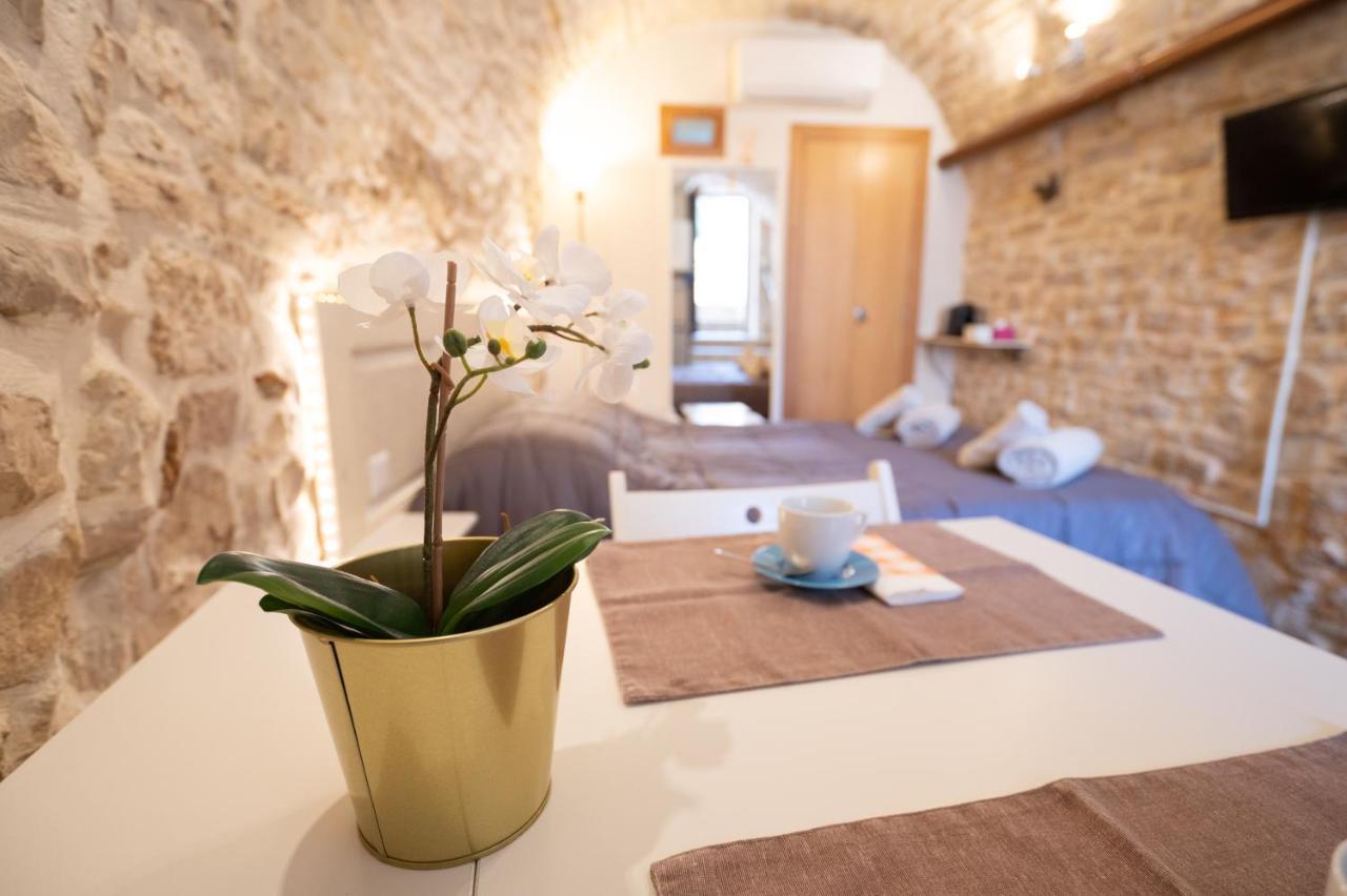 Piccola Pietra Bianca Hotel Giovinazzo Eksteriør billede