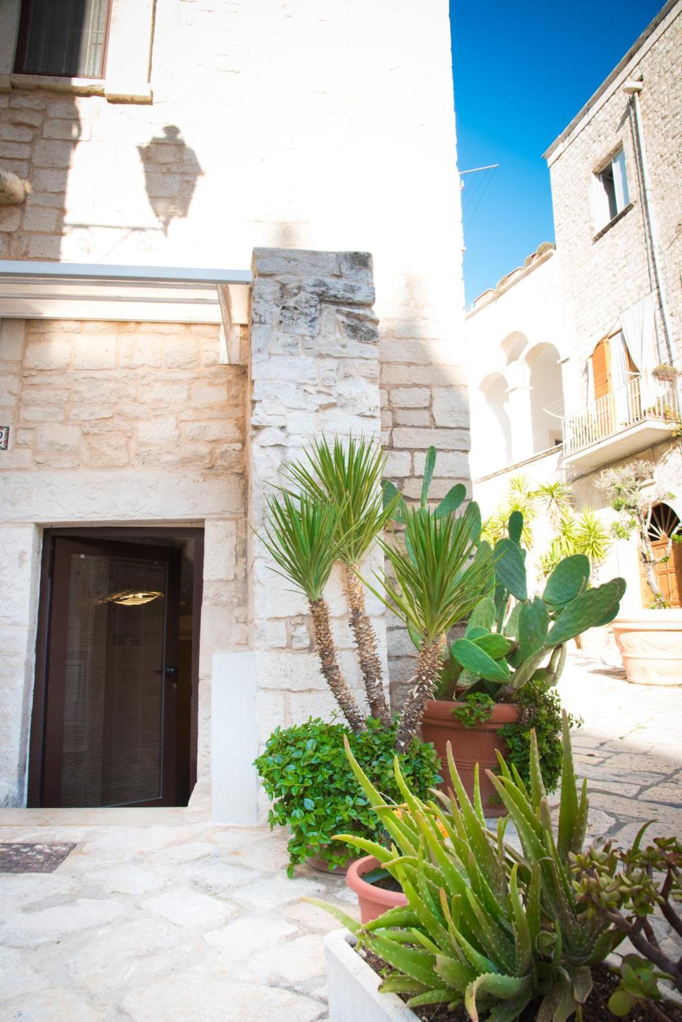 Piccola Pietra Bianca Hotel Giovinazzo Eksteriør billede